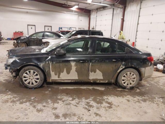 Chevrolet Cruze Ls Auto Image 14