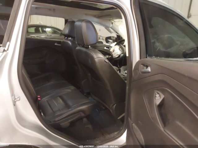Ford Escape Titanium Image 10