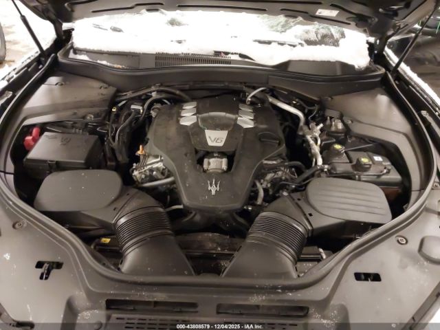 Maserati Levante Gransport Image 16