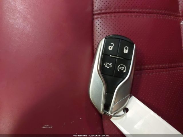 Maserati Levante Gransport Image 3