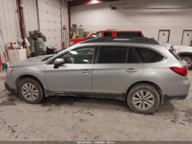 Subaru Outback 2.5i Premium Image 14
