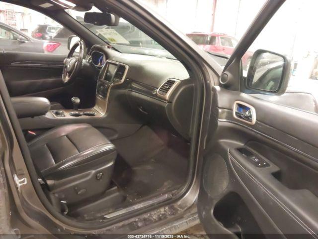 Jeep Grand Cherokee Overland Image 5