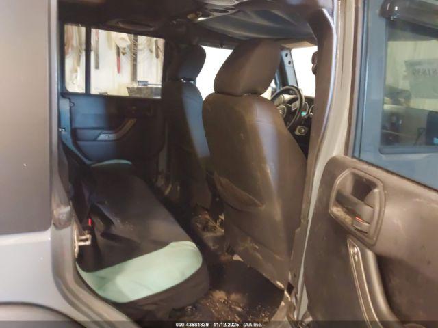 Jeep Wrangler Sport Image 13