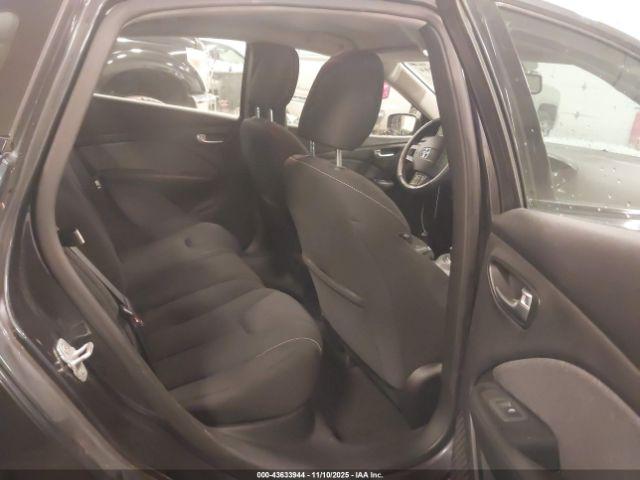 Dodge Dart Sxt Image 5