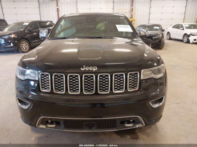 Jeep Grand Cherokee Overland 4x4 Image 11