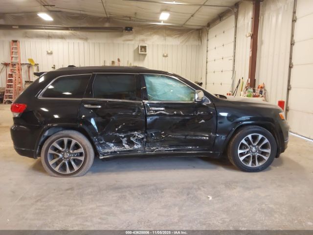 Jeep Grand Cherokee Overland 4x4 Image 14