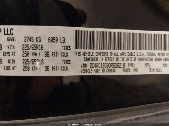 Chrysler Town & Country Touring Image 6