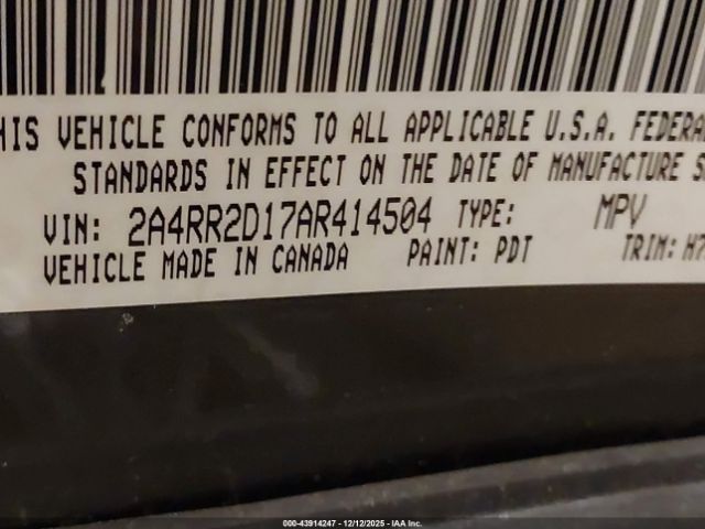 Chrysler Town & Country New Lx Image 2