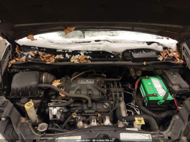 Chrysler Town & Country New Lx Image 8