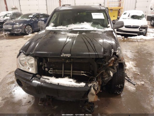 Jeep Grand Cherokee Laredo Image 9