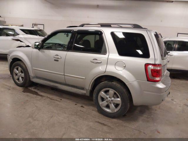 Ford Escape Limited Image 15