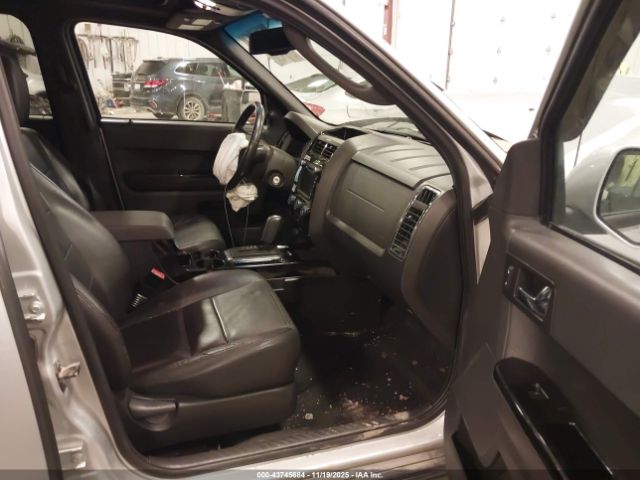 Ford Escape Limited Image 13