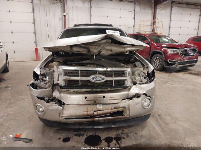 Ford Escape Limited Image 11