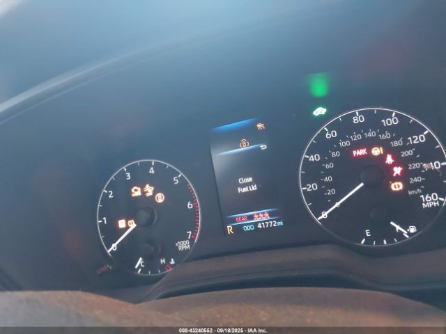 Toyota Corolla Hybrid Le Image 9