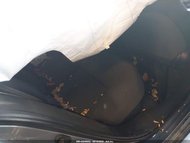 Toyota Corolla Hybrid Le Image 3