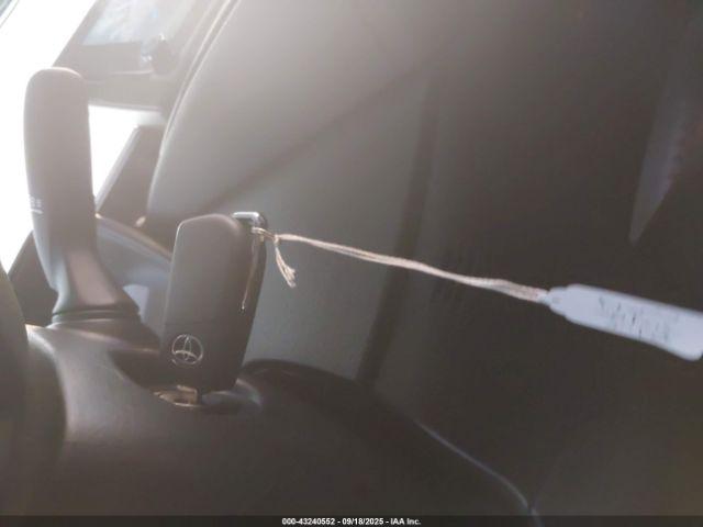 Toyota Corolla Hybrid Le Image 10