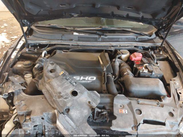 Ford Taurus Sho Image 6