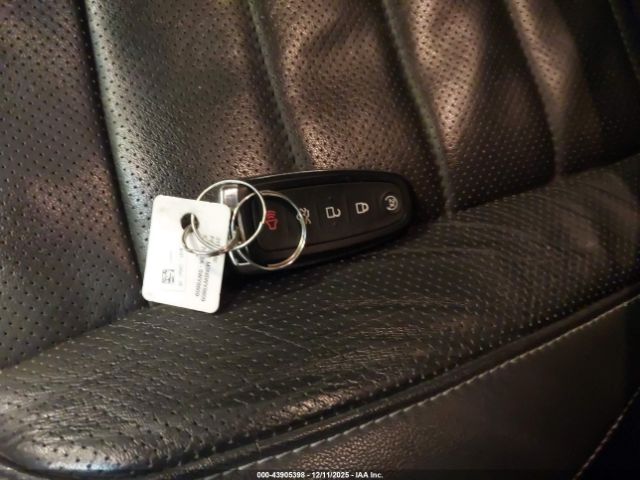 Ford Taurus Sho Image 10