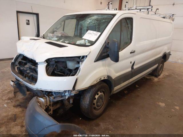 Ford Transit Image 10