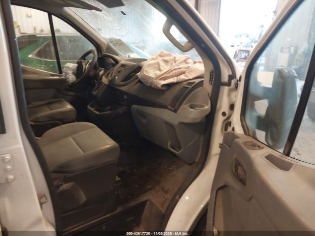 Ford Transit Image 2