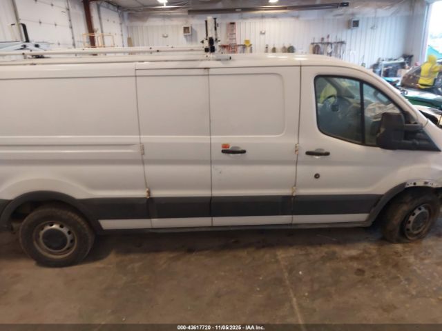 Ford Transit Image 15