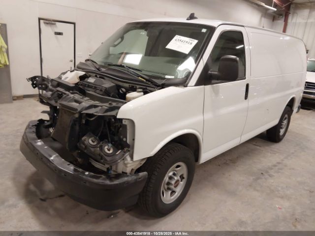 GMC Savana Rwd 2500 Regular Wheelbase Work Van Image 2