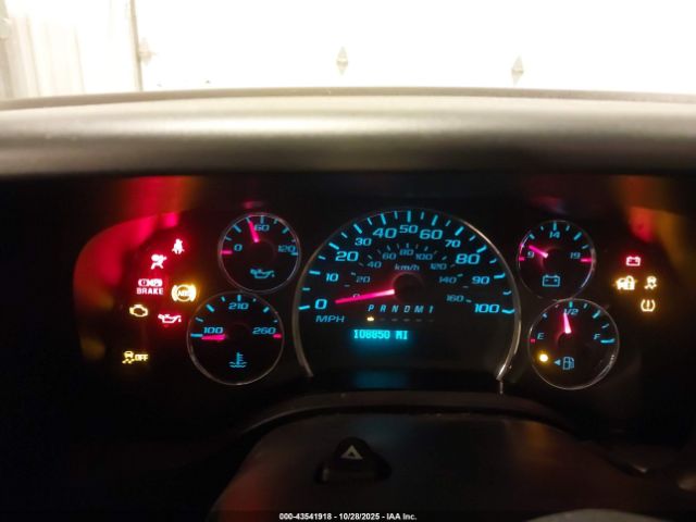 GMC Savana Rwd 2500 Regular Wheelbase Work Van Image 10