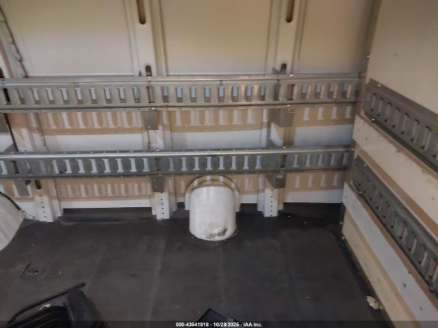 GMC Savana Rwd 2500 Regular Wheelbase Work Van Image 5