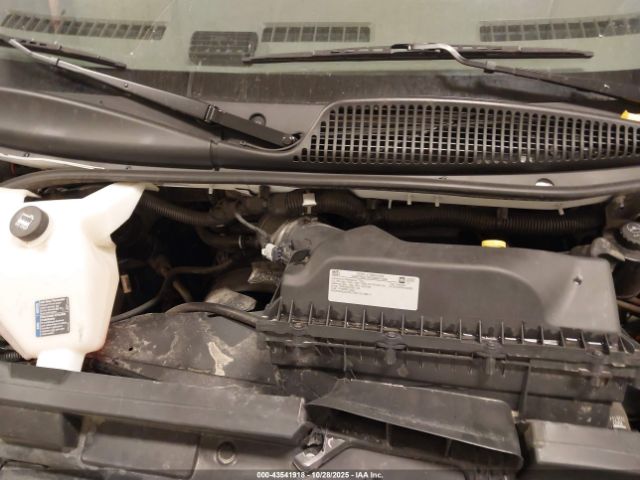 GMC Savana Rwd 2500 Regular Wheelbase Work Van Image 7