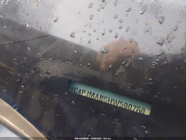 Jeep Cherokee Sport 4x4 Image 9