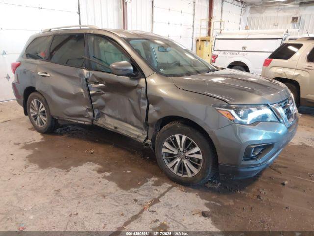 Nissan Pathfinder Sv 4wd Image 9