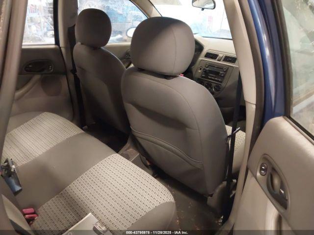 Ford Focus Zx4 Image 7