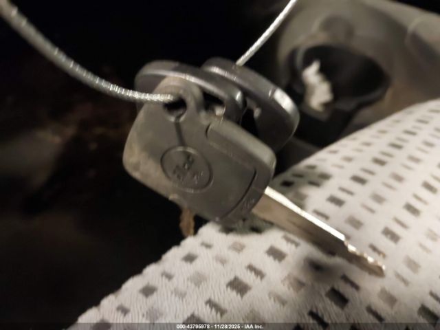 Ford Focus Zx4 Image 5