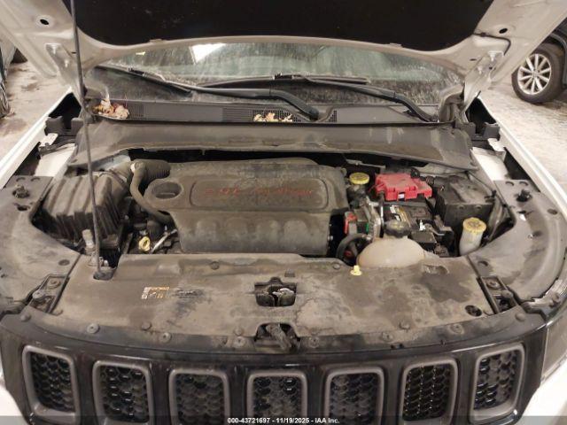 Jeep Compass 80th Anniversary 4x4 Image 13