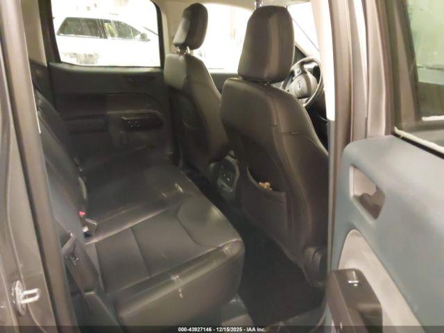 Ford Maverick Lariat Image 13