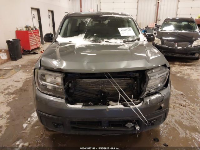 Ford Maverick Lariat Image 16