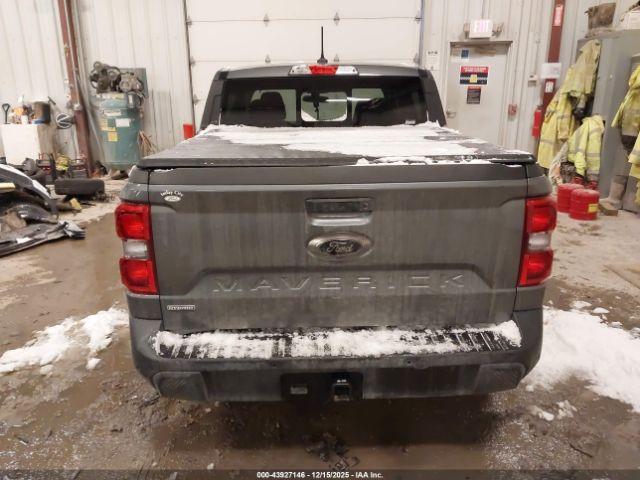 Ford Maverick Lariat Image 6