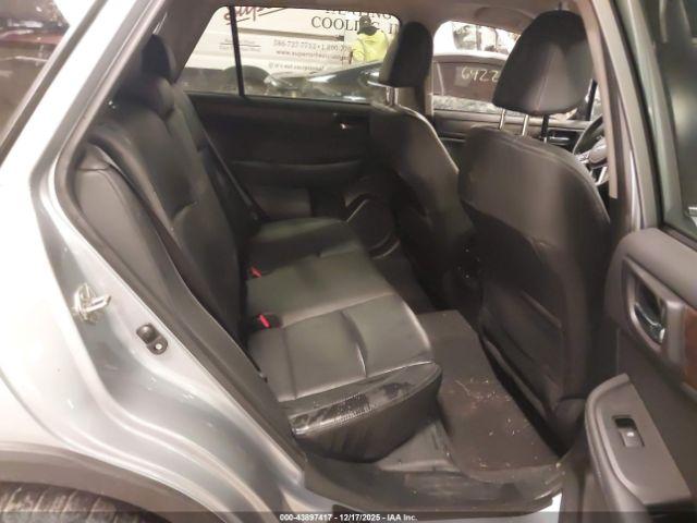 Subaru Outback 2.5i Limited Image 7