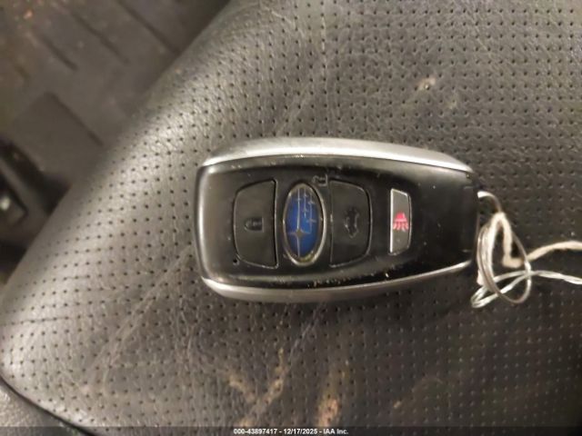 Subaru Outback 2.5i Limited Image 10