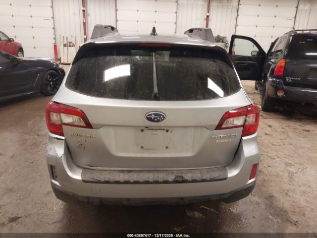 Subaru Outback 2.5i Limited Image 9