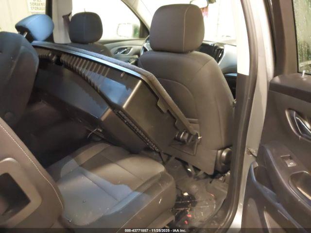 Chevrolet Traverse Fwd Lt Cloth Image 16
