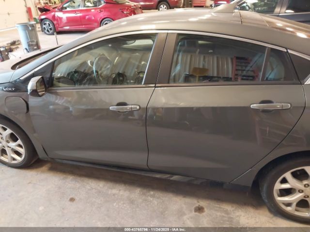 Chevrolet Volt Premier Image 5