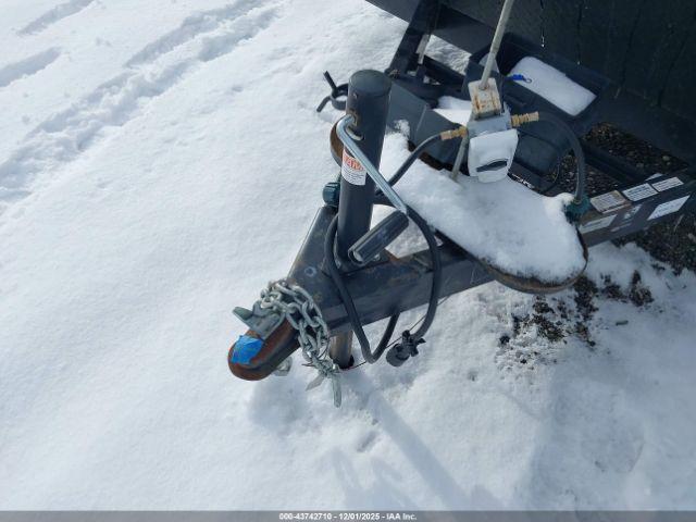 Forest River Wolf Pup Image 12