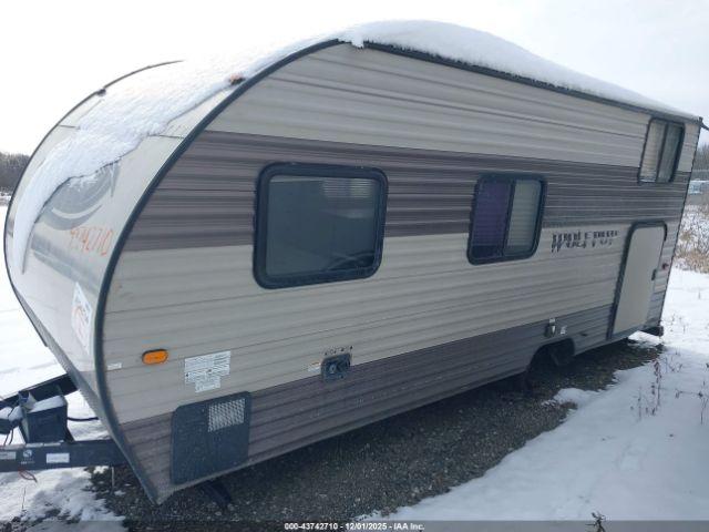 Forest River Wolf Pup Image 11