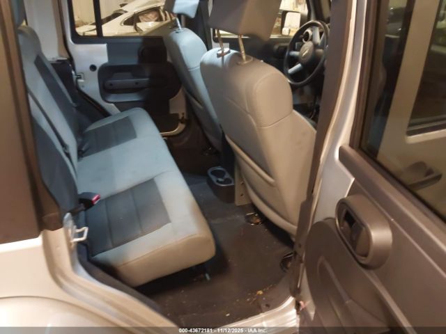 Jeep Wrangler Sahara Image 10