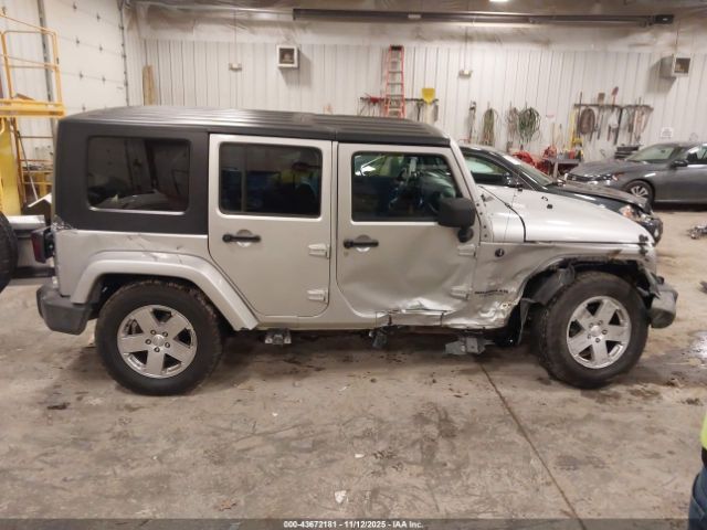 Jeep Wrangler Sahara Image 12