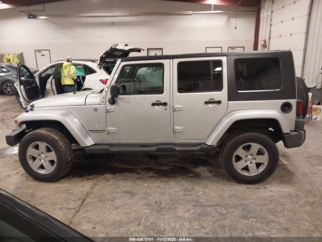Jeep Wrangler Sahara Image 16