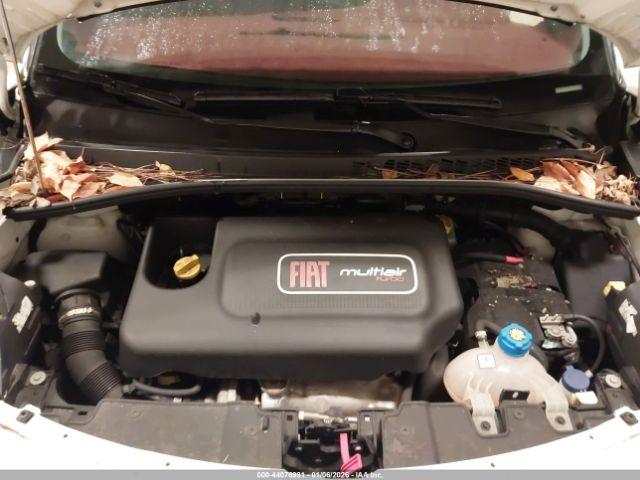 FIAT 500L Lounge Image 6