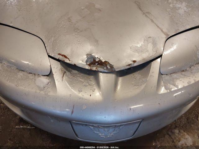 Pontiac Firebird Image 9