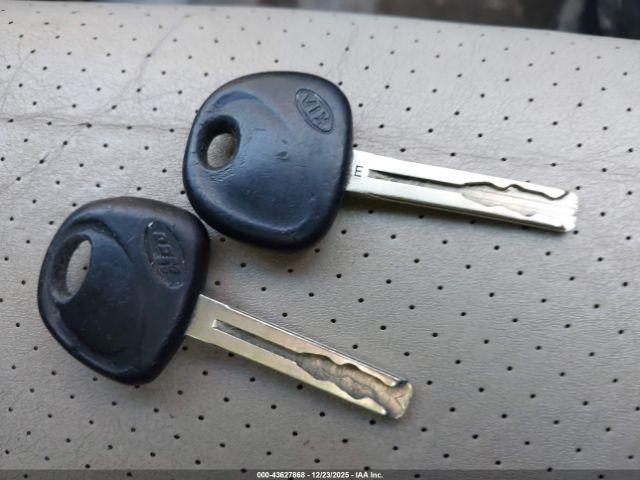 Kia Optima Lx Image 9